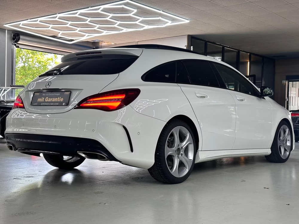 Mercedes-Benz CLA Shooting Brake AMG Line
