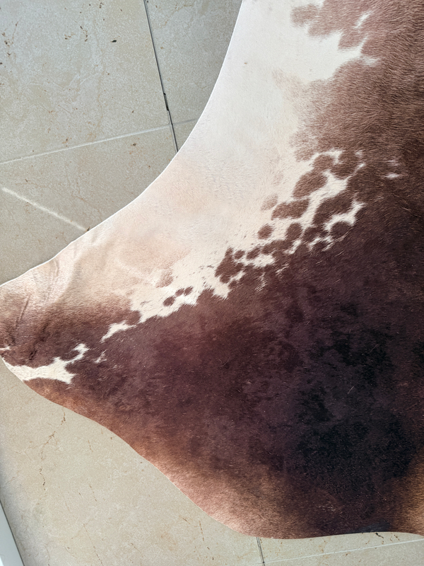 Коровья шкура на пол искусственная без ворса. 190 х 155 см