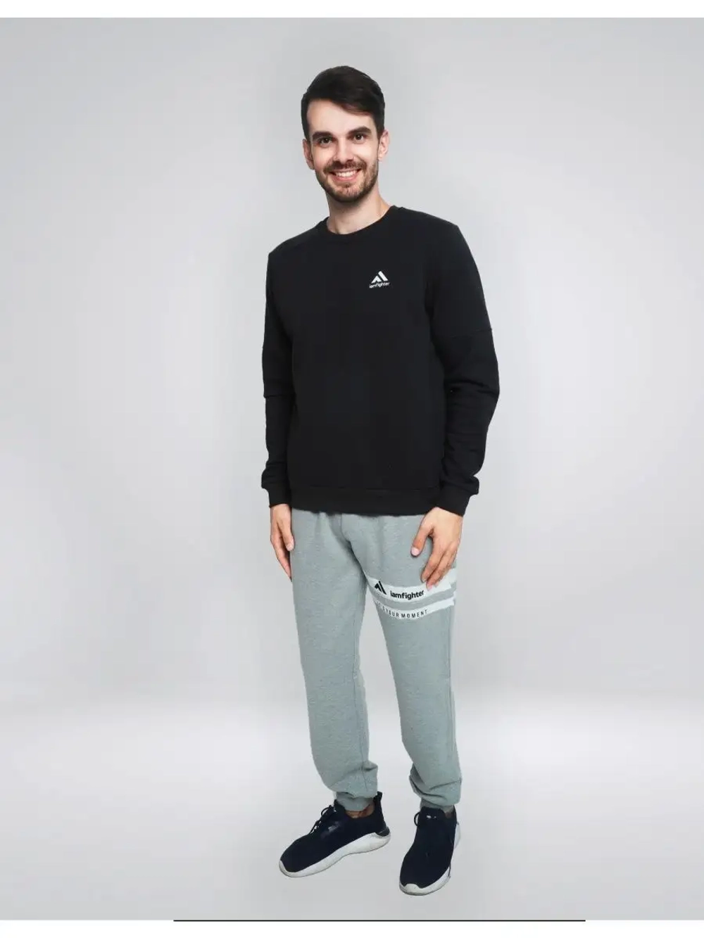 Свитшот базовый с принтом