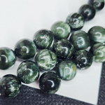 Серафинит (клинохлор), пестрый, гладкий шар, р-р 8мм, штучно