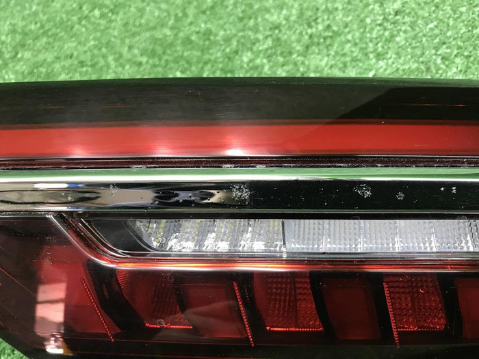 Фонарь крышки багажника Geely Monjaro (2021-н.в.)