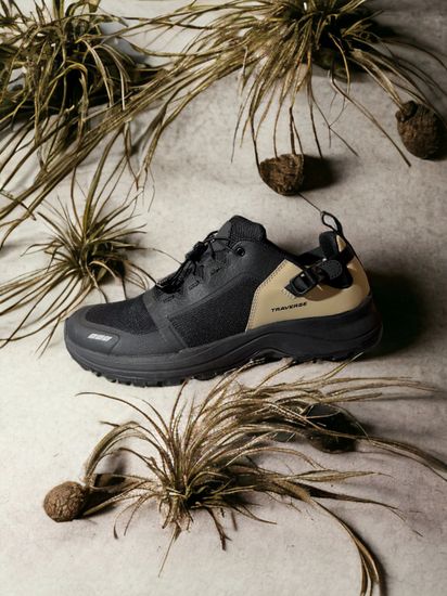 Кроссовки EDITEX  TRAVERSE /2410-1/( черный/беж)