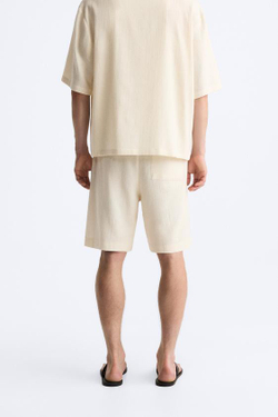 ZARA ШОРТЫ ИЗ РЕЛЬЕФНОЙ ТКАНИ, ЖЕЛТОВАТО-БЕЛЫЙ