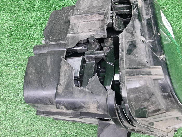 Битая Фара левая Lixiang L7 (2023-н.в.) LED