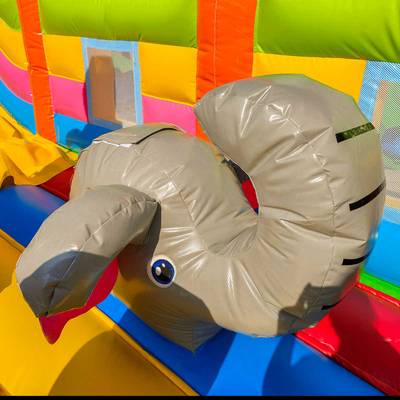 Коммерческий надувной батут «Звериная команда», 9х5х5 м