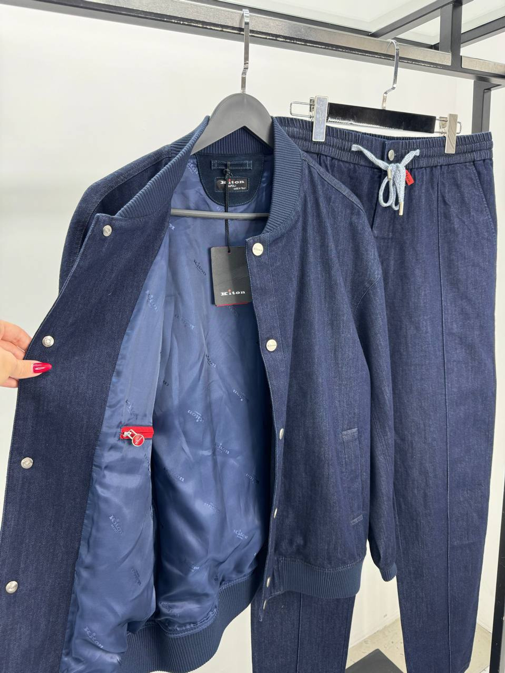 Джинсовый костюм Kiton