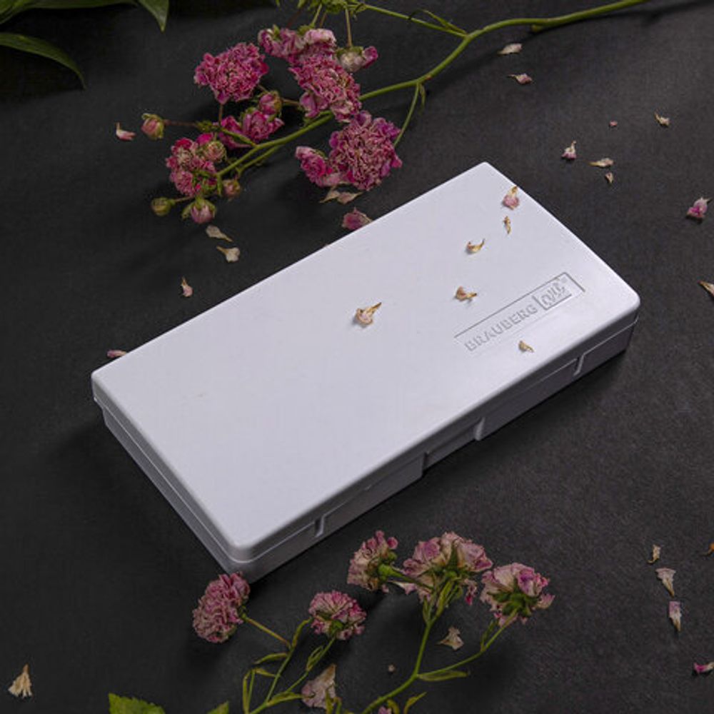 Акварель художественная кюветы НАБОР 18 цветов по 3,5 г, пластиковый кейс, BRAUBERG ART CLASSIC, 191769