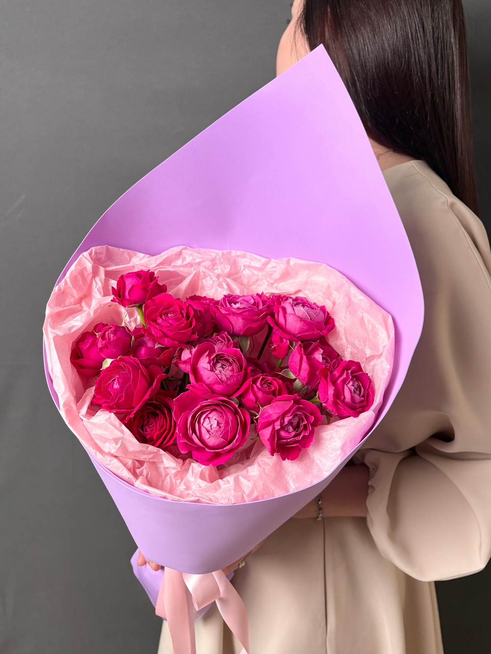 Букет кустовых роз 5 шт