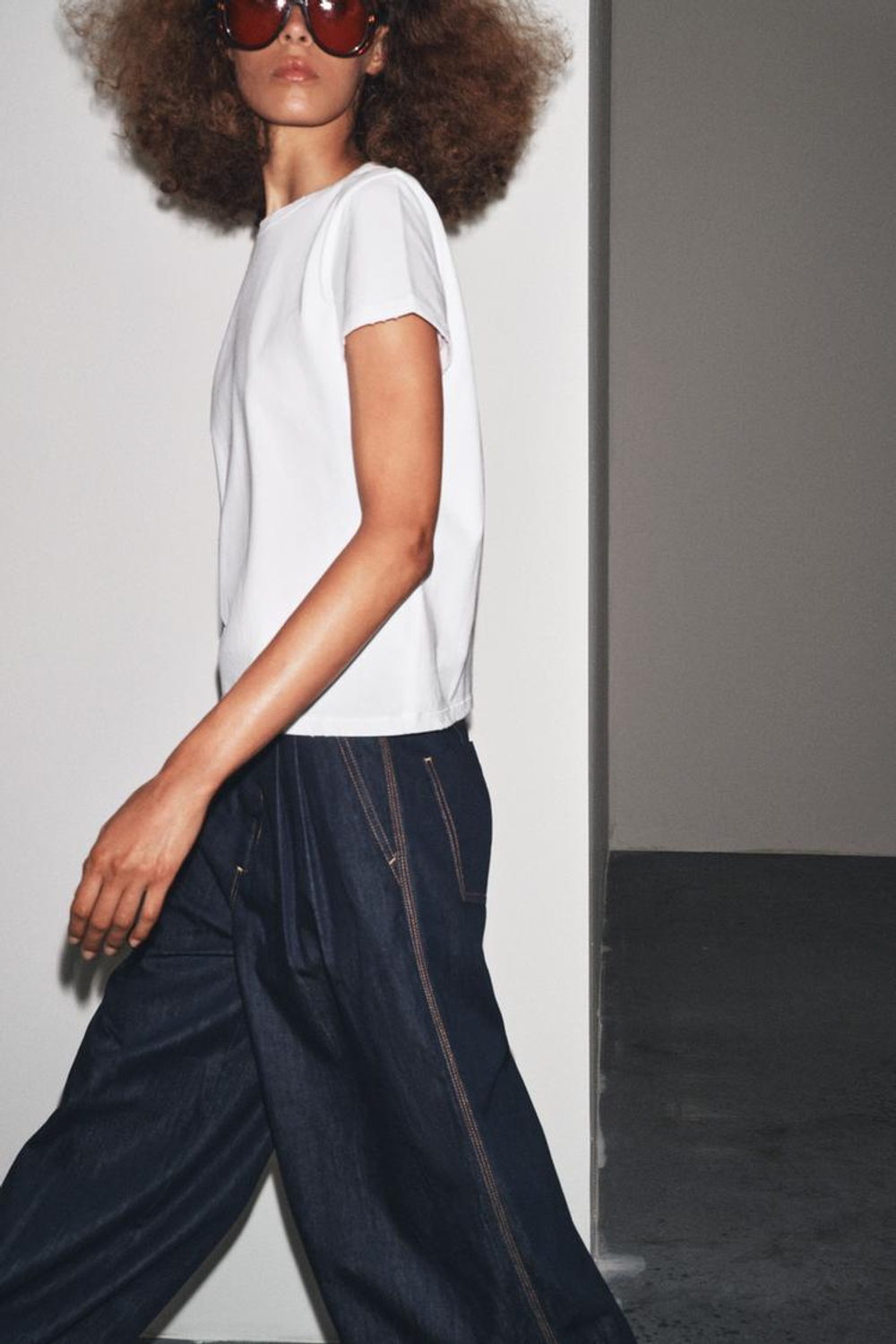 ZARA ОДНОТОННАЯ ФУТБОЛКА, БЕЛЫЙ