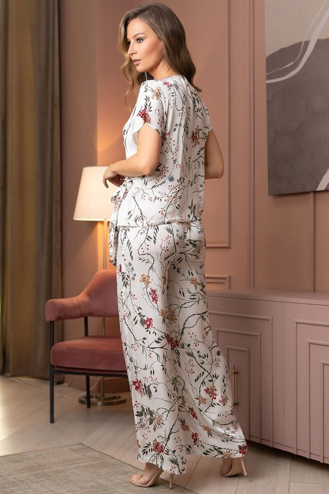 Комплект из топа и брюк Melody