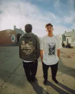 Купить Футболка Подполье First Show молочная Футболка Подполье First Show молочная