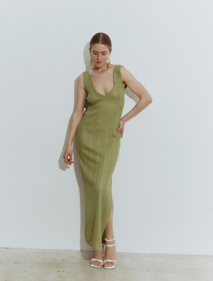 Платье "Olive" трикотажное, цвет оливковый