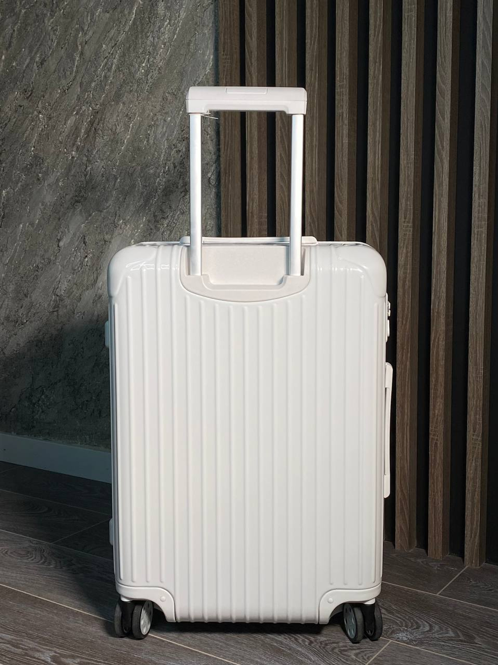 Чемодан Rimowa