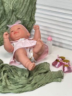 Кукла Manolo Dolls виниловая Manolita 45см в пакете (8285)