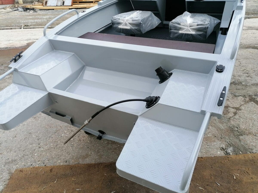 Катер-лодка алюминиевая ALUTON 430DC