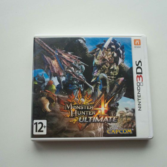 3 игры для Nintendo 3DS: Mario Kart 7, Monster Hunter 4 Ultimate, Super Mario 3D Land