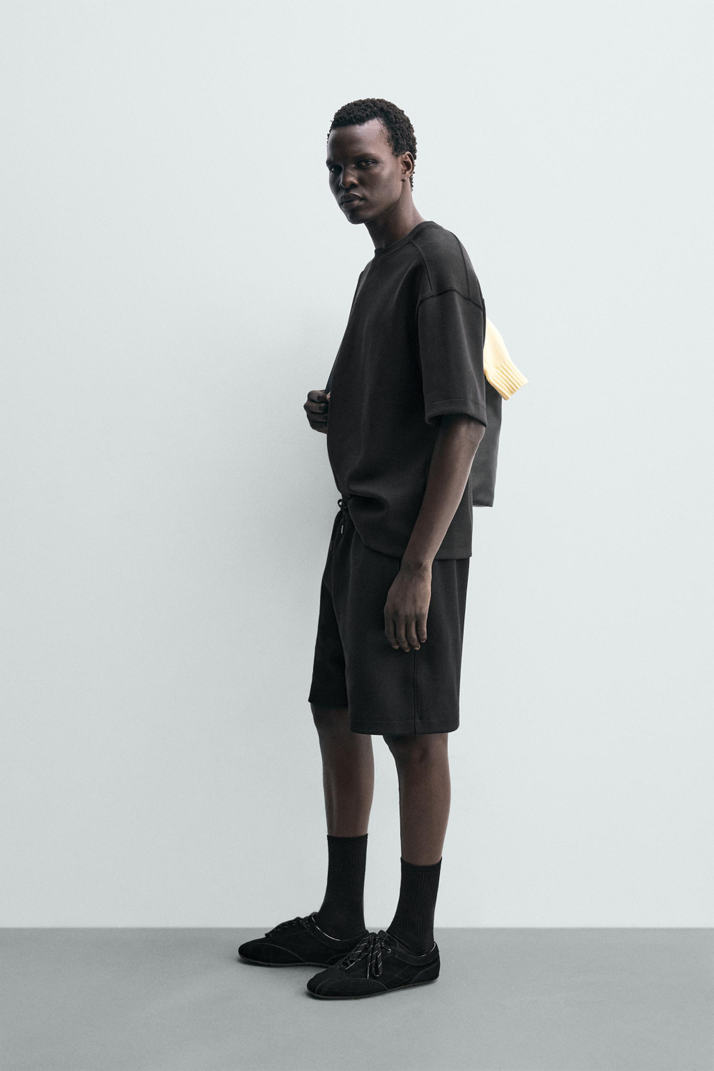 ZARA ТОЛСТОВКА RELAXED FIT ИЗ ИНТЕРЛОКА, ЧЕРНЫЙ