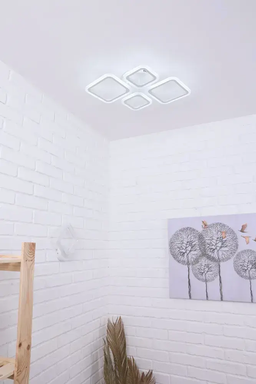 Люстра потолочная, светильник потолочный,Quedo-2+2 F, цвет белый, мощность: 72W. С Пультом в комплекте. Площадь освещения до 18м2. Люстра светодиодная