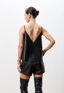 Топ из кожи