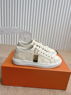 Louis Vuitton Lagoon Sneaker