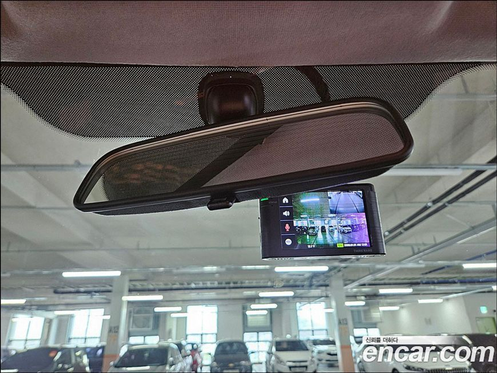 Hyundai The New Grand Starex Van 5-и местный (07.2020)