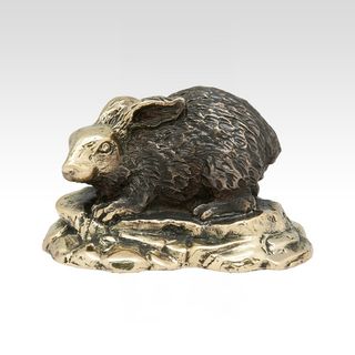Скульптура "Зайка"