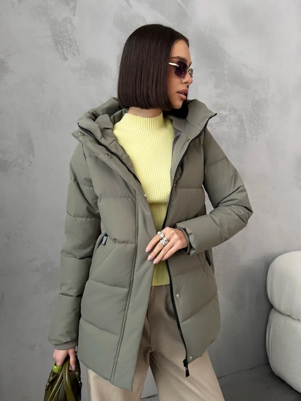 Куртка весенняя удлиненная с капюшоном