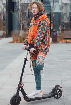 Куртка «Гротеск с музыкантами», по мотивам фламандской шпалеры 17 века из серии «Гротеск»