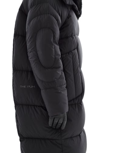 Длинный черный пуховик с мехом песца