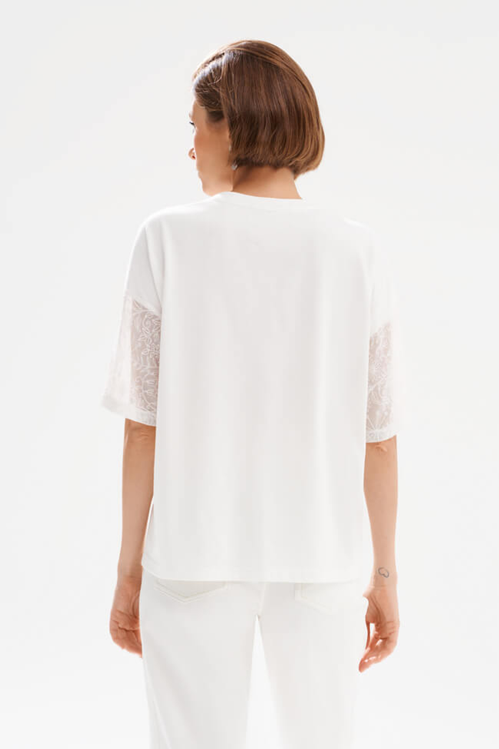 23505 Футболка женская (белый)