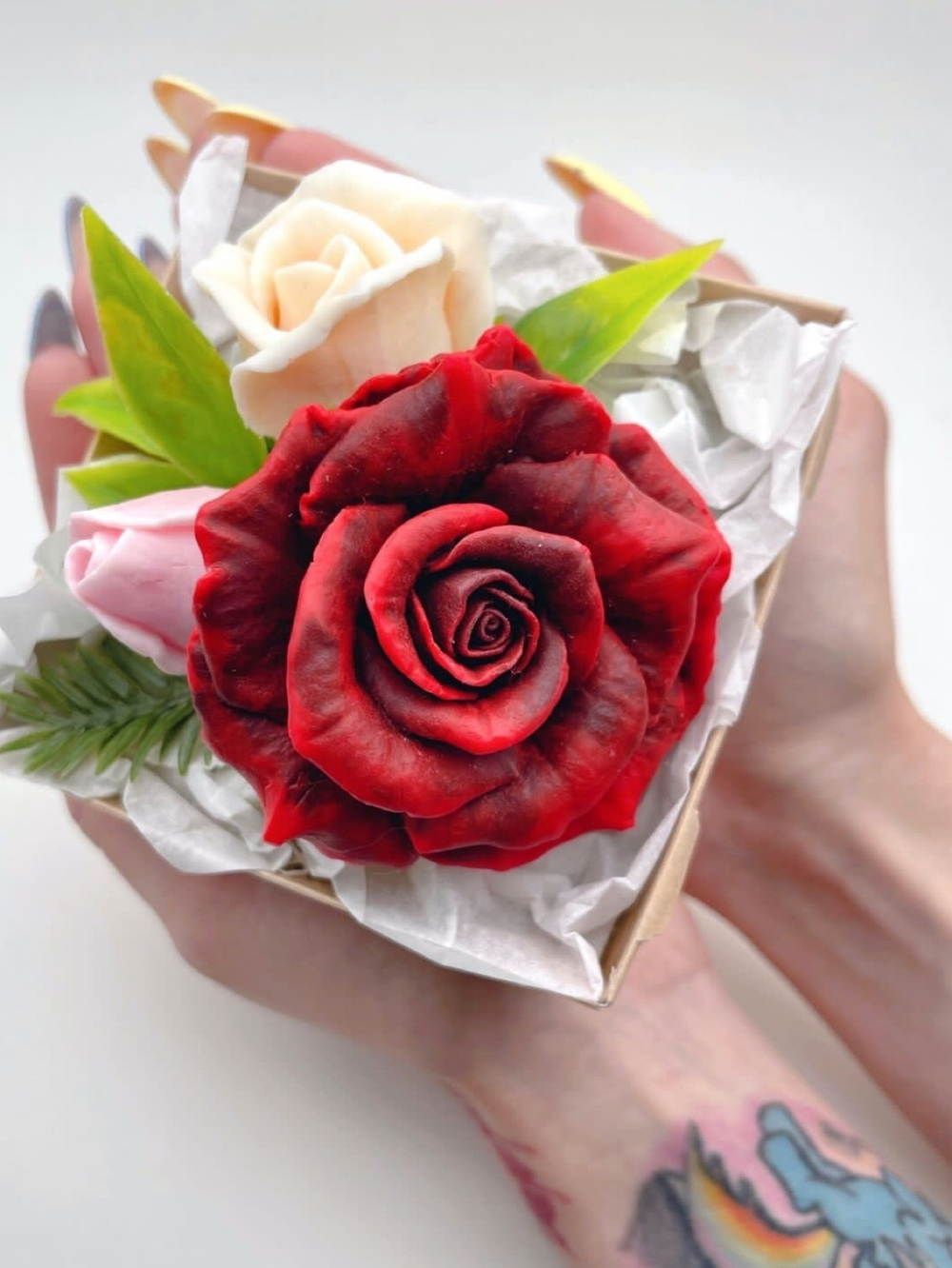 «Роза в куполе, рэд»