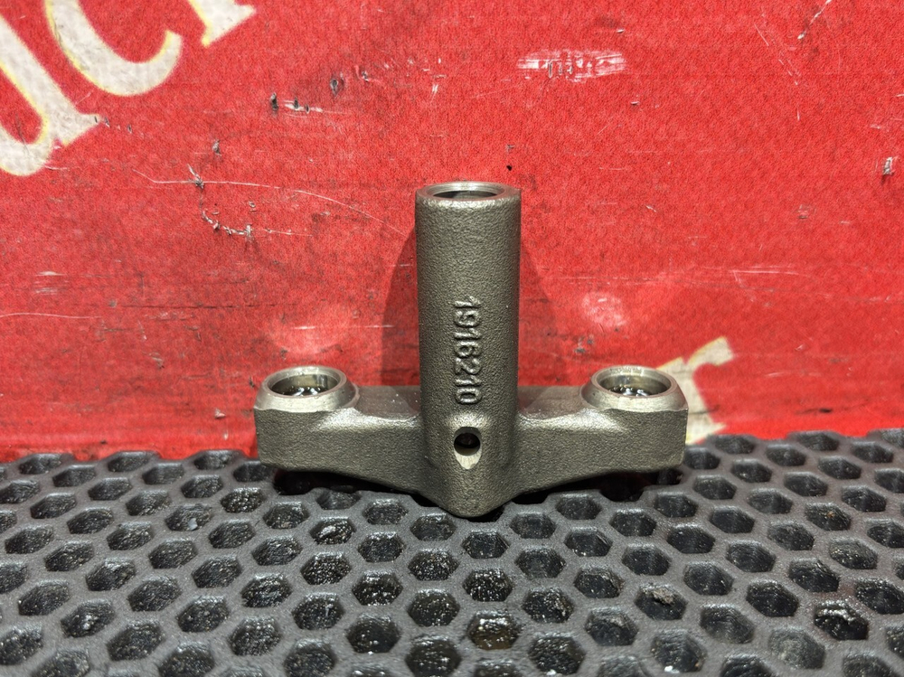 Коромысло клапана 2021г.