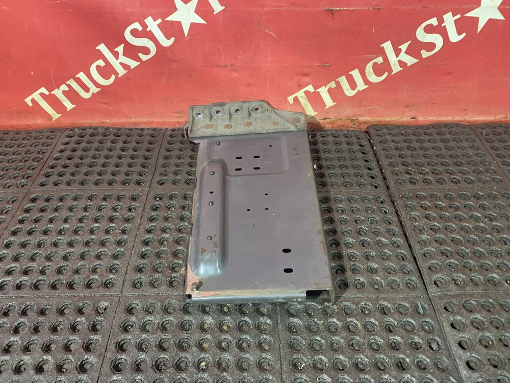 Кронштейн ящика АКБ