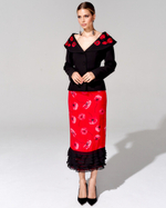 Приталенный жакет из премиального крепа с вышивкой ручной работы