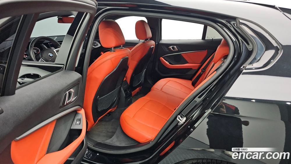 BMW 1 Series (F40) 120i M Sports (10.2021)