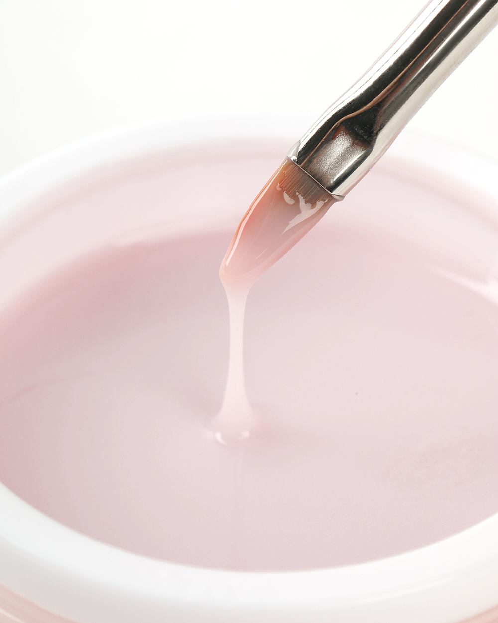 Soft Milk Gel - камуфлирующий гель для моделирования, молочного цвета, 15 г.