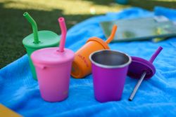 Детский стакан одностенный Klean Kanteen Kid Cup Straw Lid 10oz (296 мл) Vibrant Green с трубочкой