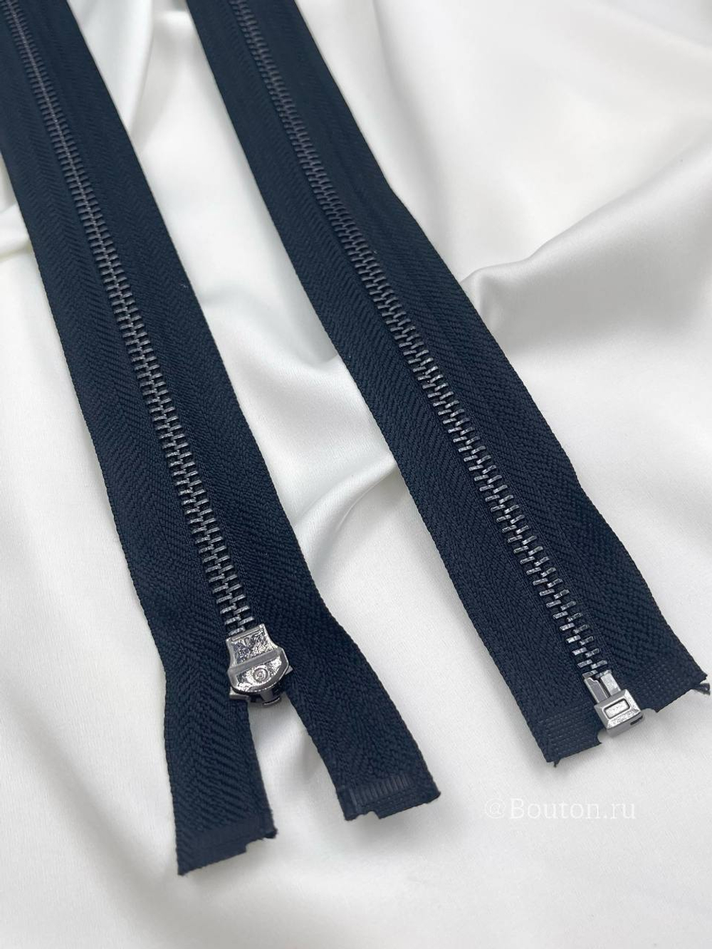 Молния черная графит