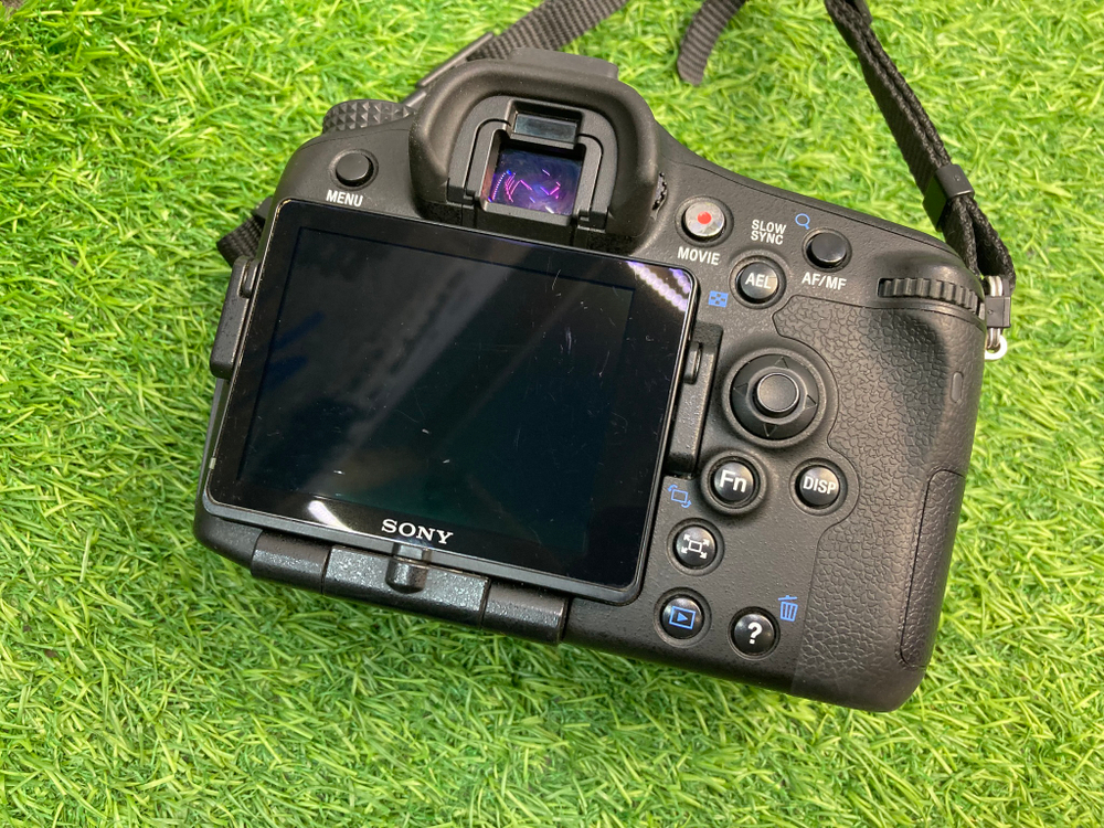 Sony A77 Kit 18-70mm DT 12.000 кадров