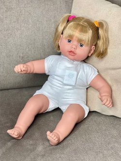 Кукла Manolo Dolls мягконабивная Laura 58см (1220)