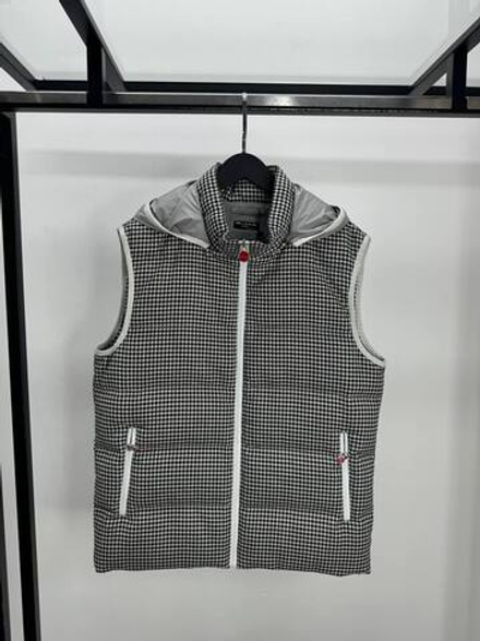 Безрукавка Kiton