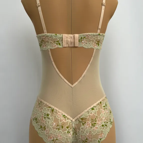 Сетка эластичная светло-салатовая Lauma, тонкая