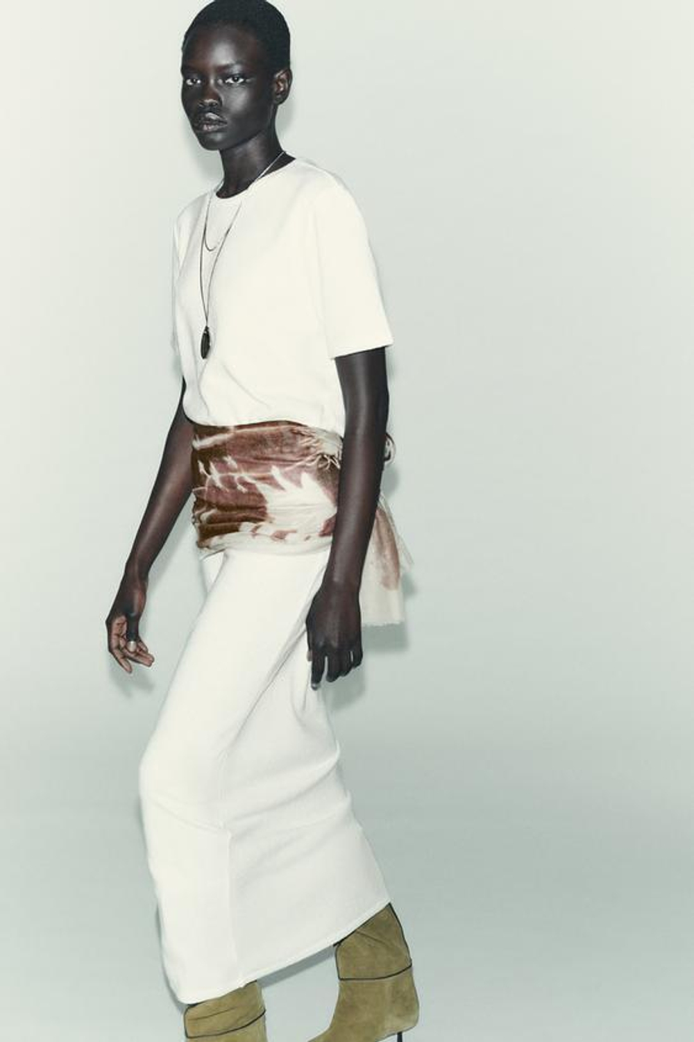 ZARA ТРИКОТАЖНАЯ ЮБКА-МИДИ С РАЗРЕЗОМ, СЛОНОВАЯ КОСТЬ