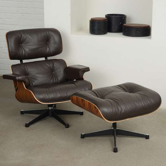 Культовое кресло с оттоманкой Eames Lounge из натуральной коричневой кож и палисандра | Купить в Hallberg.ru