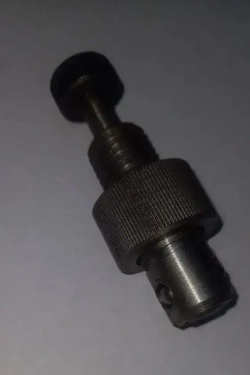 Болт быстрозажимной с круглой шляпкой для оснастки