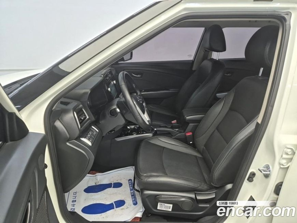 KG Mobility (Ssangyong) Very New Tivoli Дизель 1.6 2WD (12.2019)