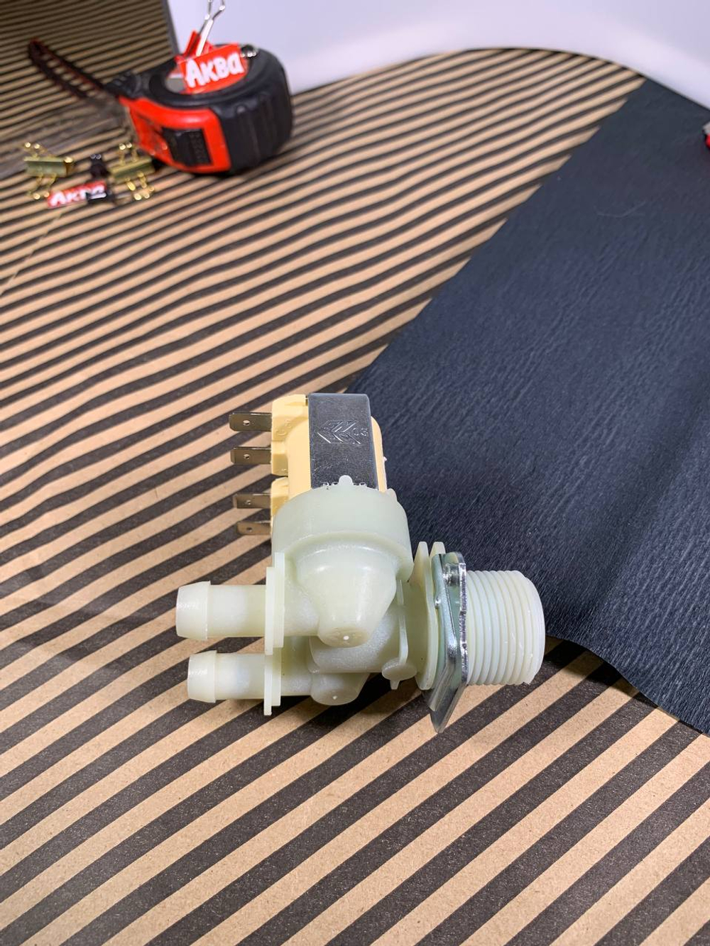 Клапан электромагнитный заливной 2Wx180 универсальный