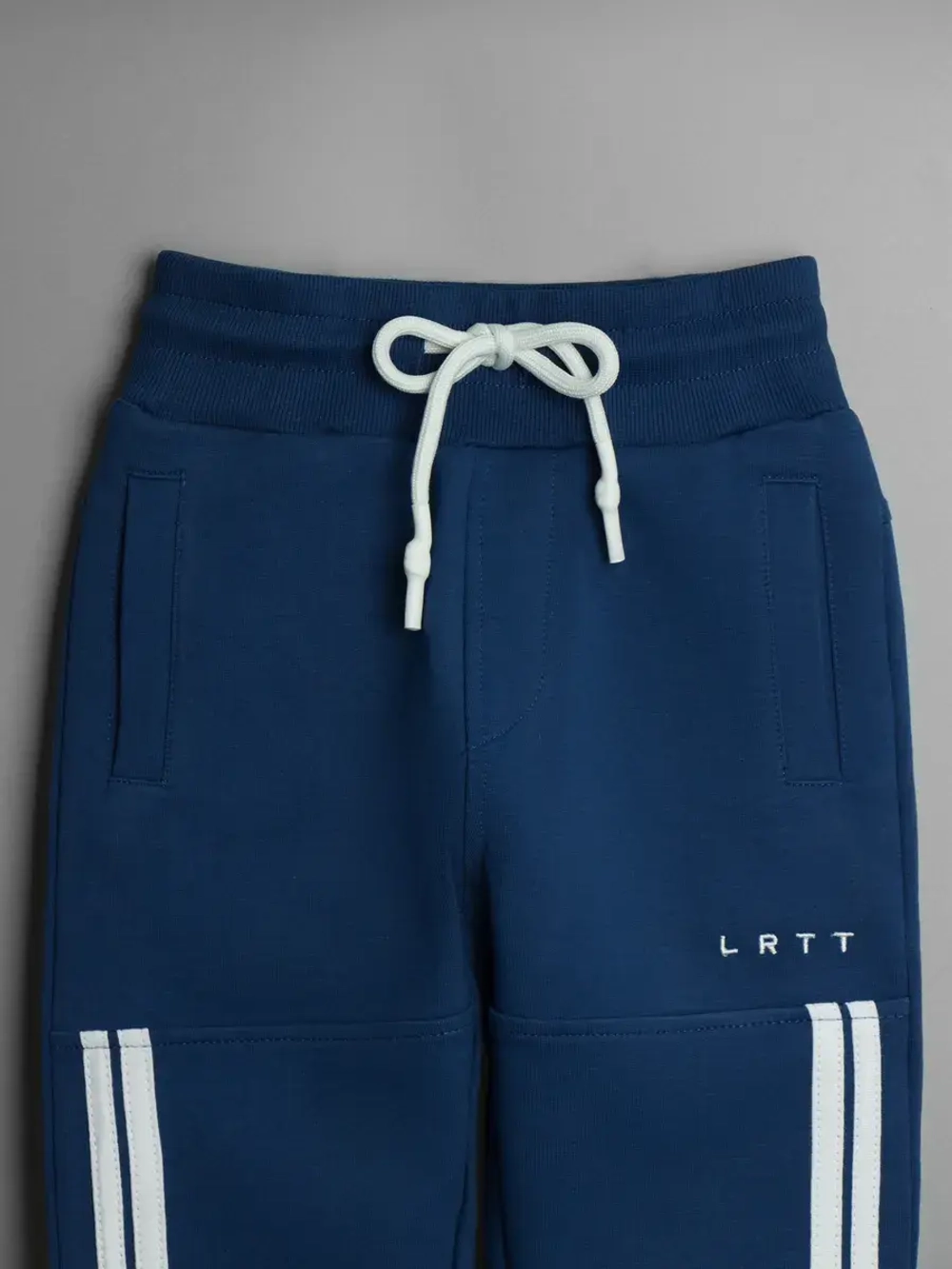 Брюки для мальчика на осень