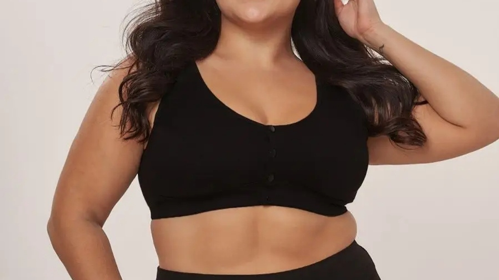 [m]Топ Bra на клёпках, однотонный 9018