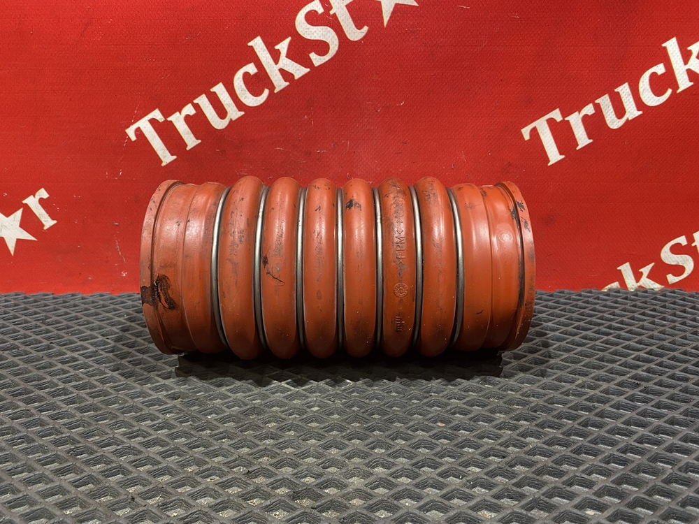 Патрубок интеркулера